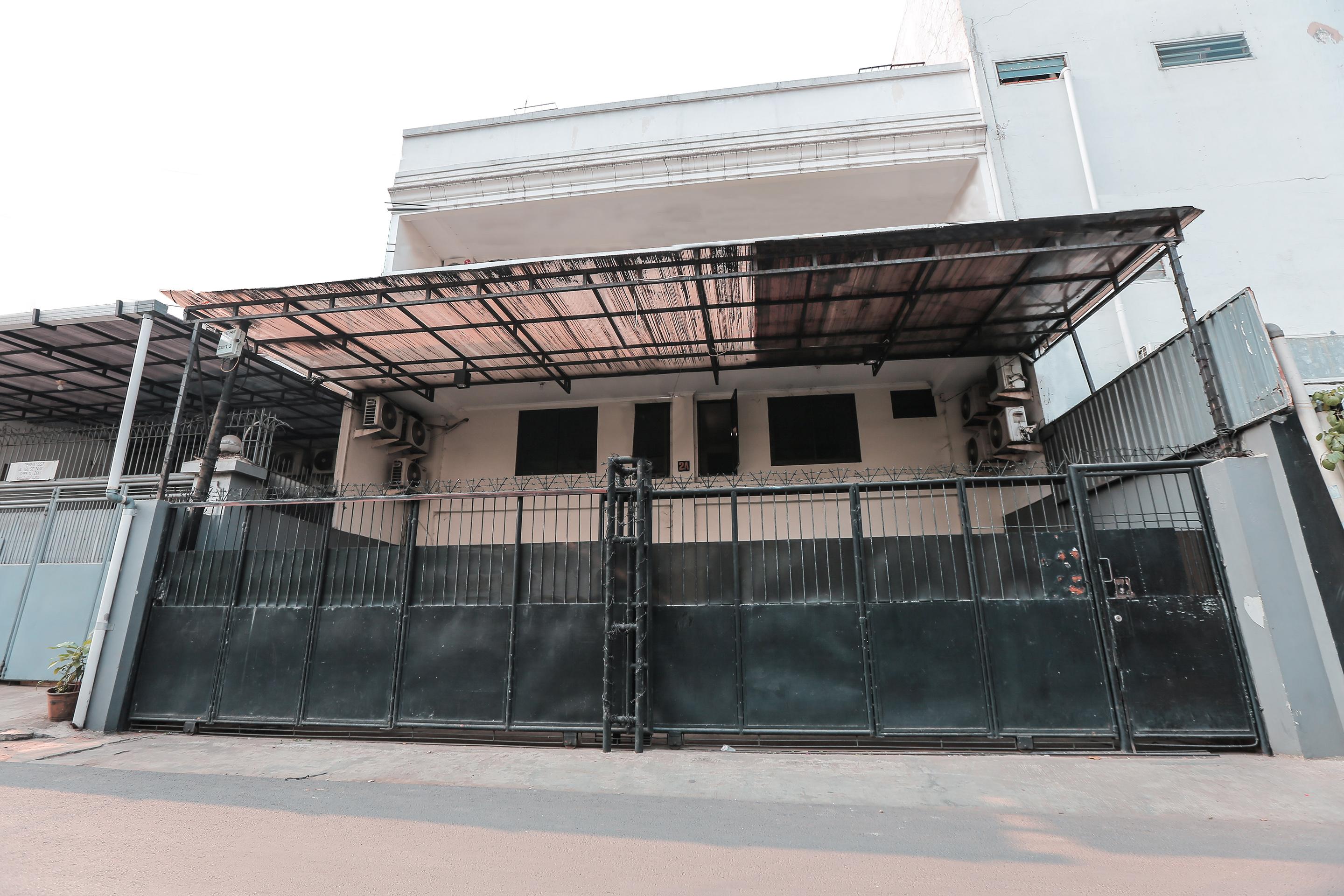 Super Oyo Capital O 141 Fatmawati Cozy Residence Jakarta Eksteriør billede
